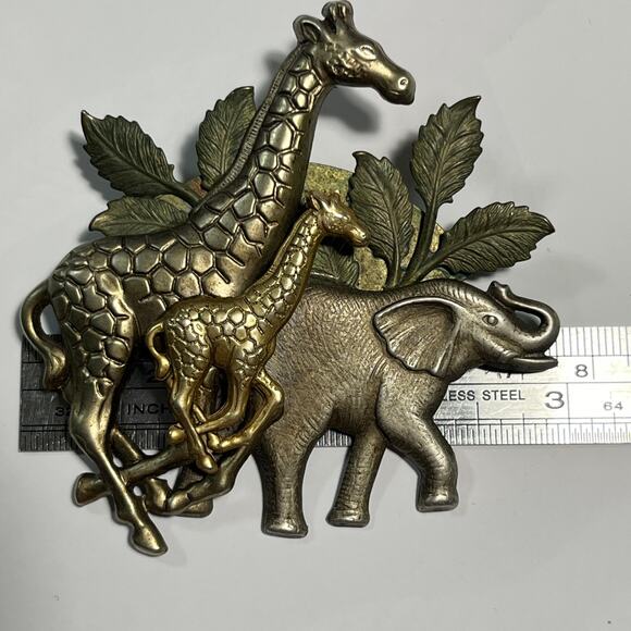 Vintage Mixed Metal Safari Animal Brooch, Elephant & Giraffes - Picture 5 of 6